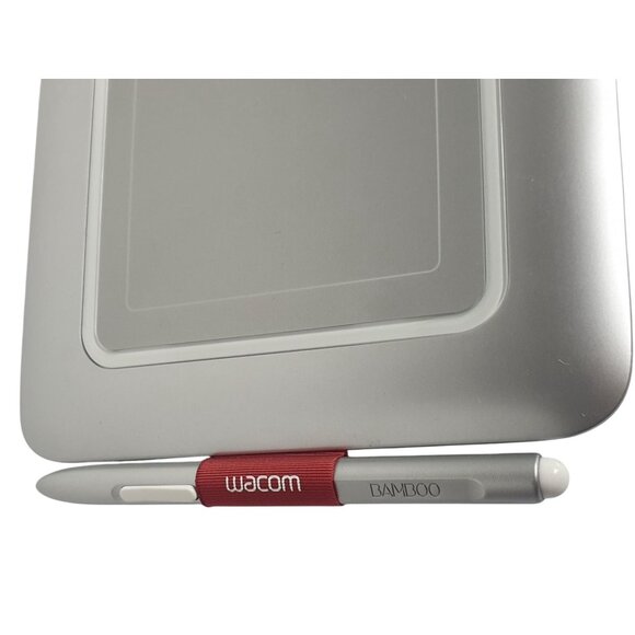 Wacom Bamboo Fun Digital Drawing Tablet Graphics Pen Silver USB Cable CTH-461/S - Picture 3 of 5